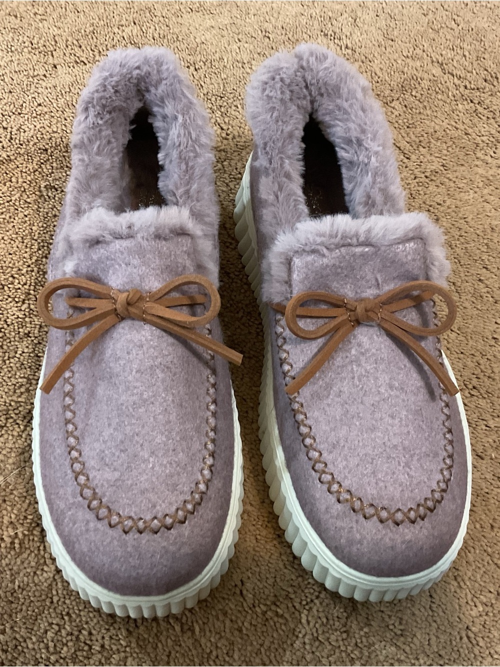 Skechers Plush Faux-Fur Slip-On Moccasins in Lavender Size 8 - Picture 3 of 9